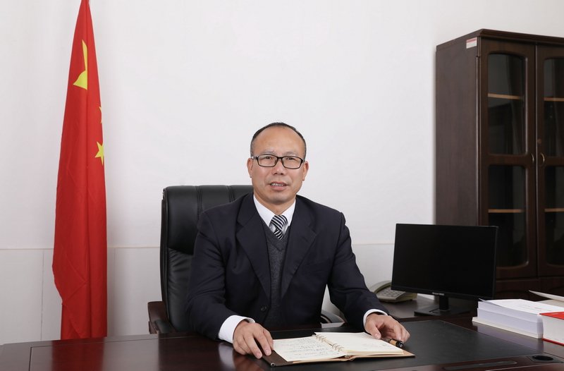 党委副书记、院长：朱焕桃