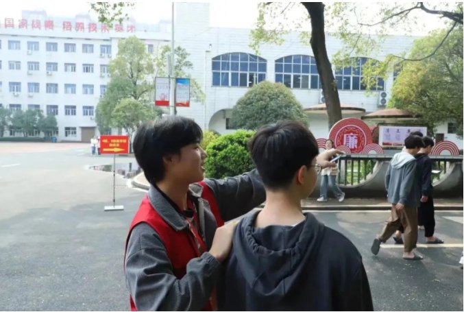 徐红丽 点击数